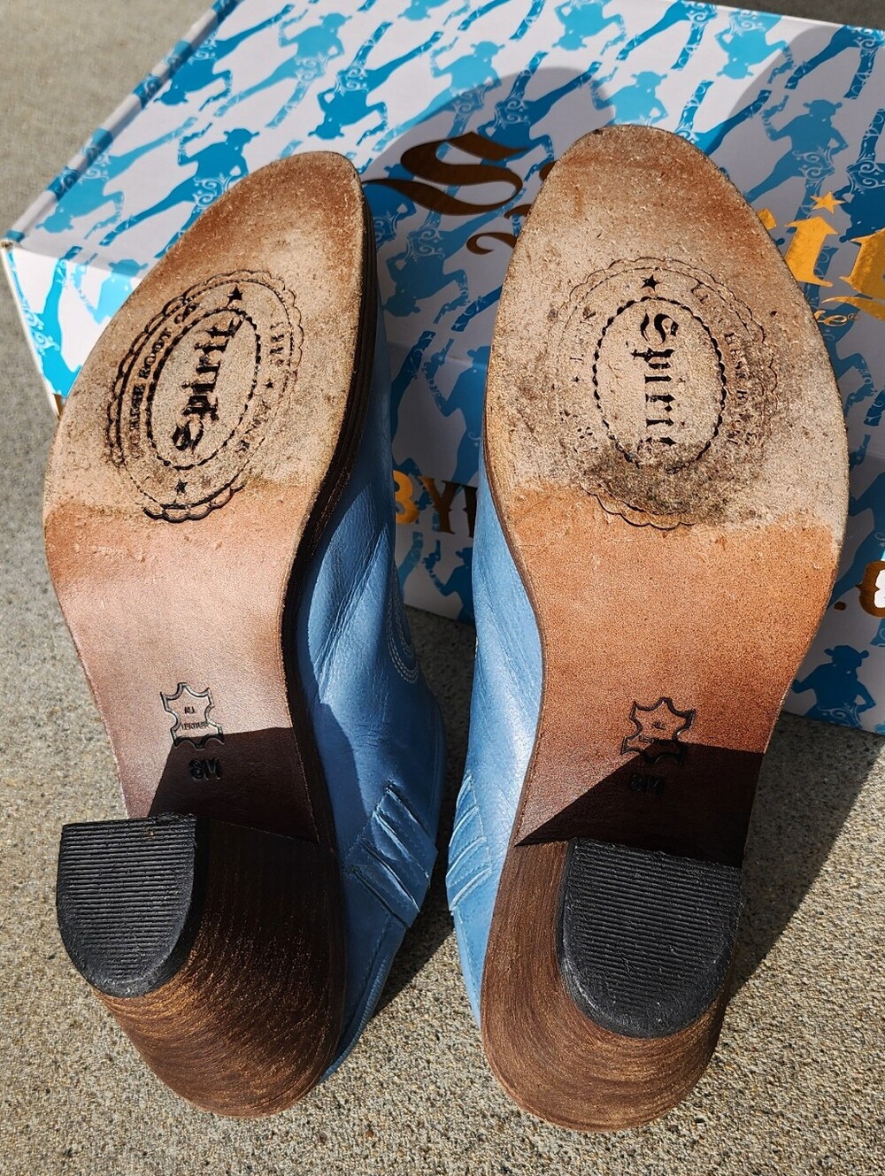 Lucchese Mules - Picture 5 of 10